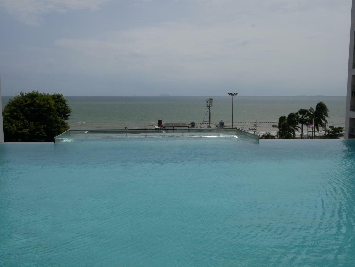 Aeras - The Ultimate Beachfront Experience Jomtien Beach Exteriör bild