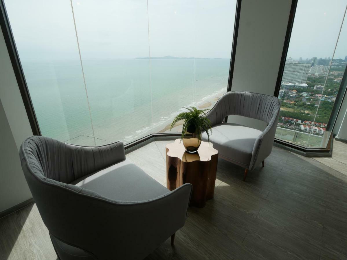 Aeras - The Ultimate Beachfront Experience Jomtien Beach Exteriör bild